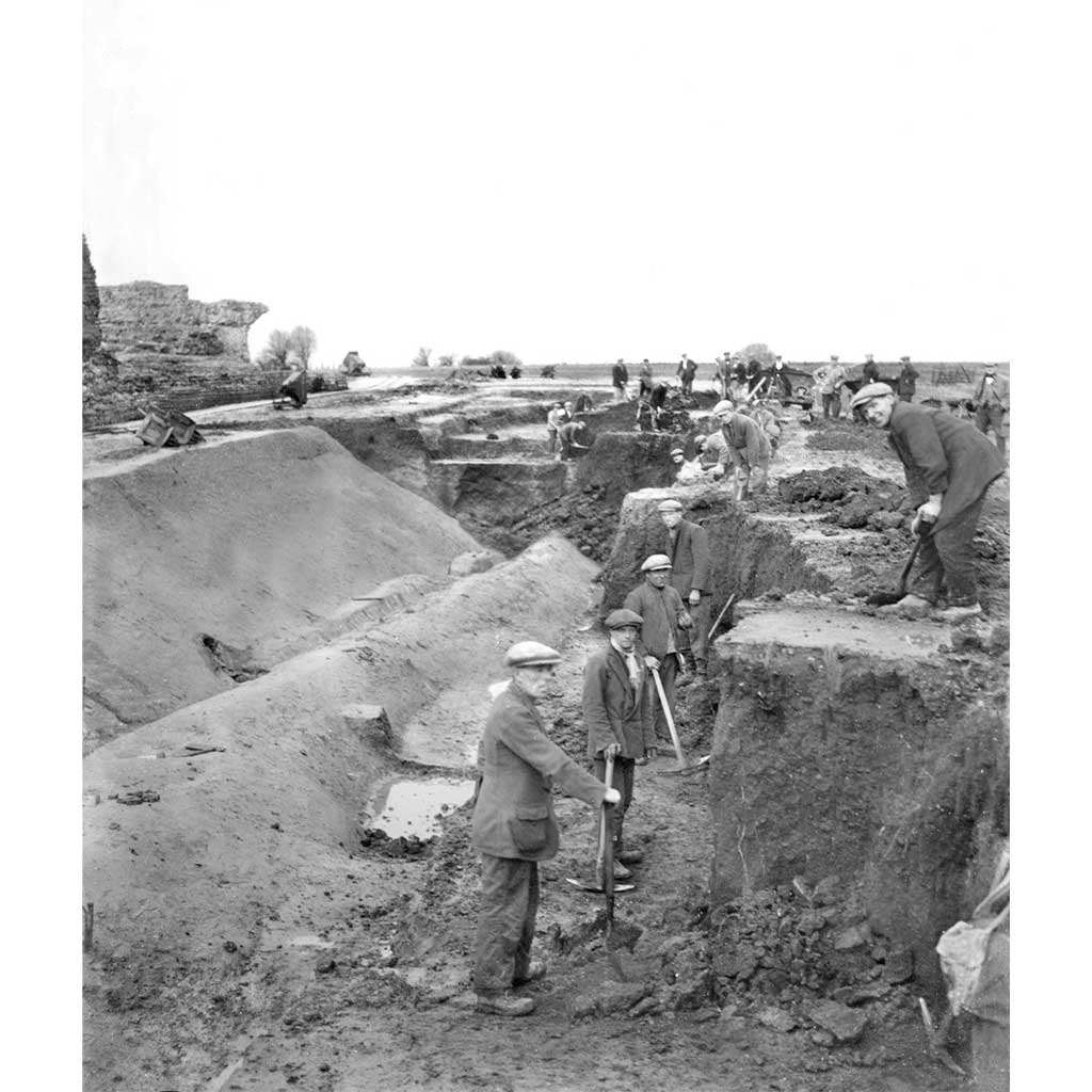 RAIL2394: Black and White Construction Site