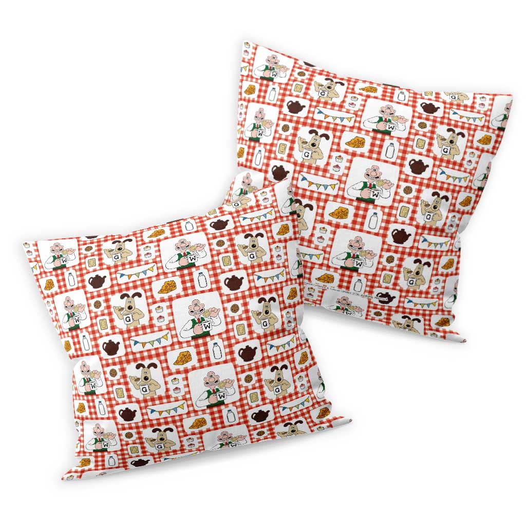 WAGR054: Wallace and Gromit - W&G Picnic repeat pattern Cushion