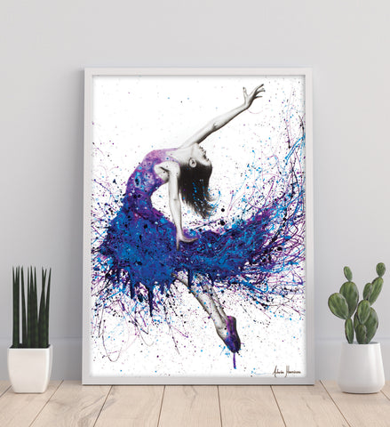 AHVIN171: Evening Sky Dancer