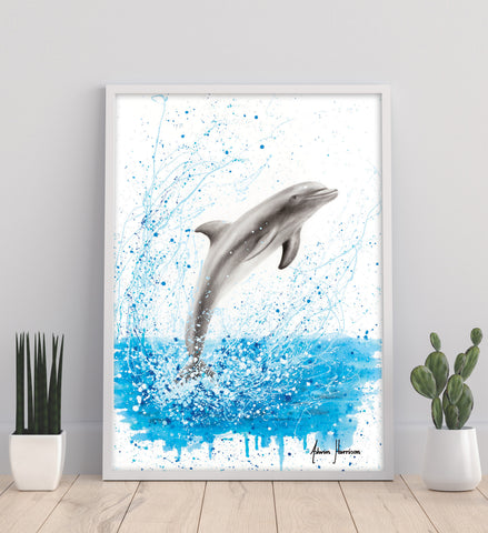 AHVIN499: Dancing Dolphin